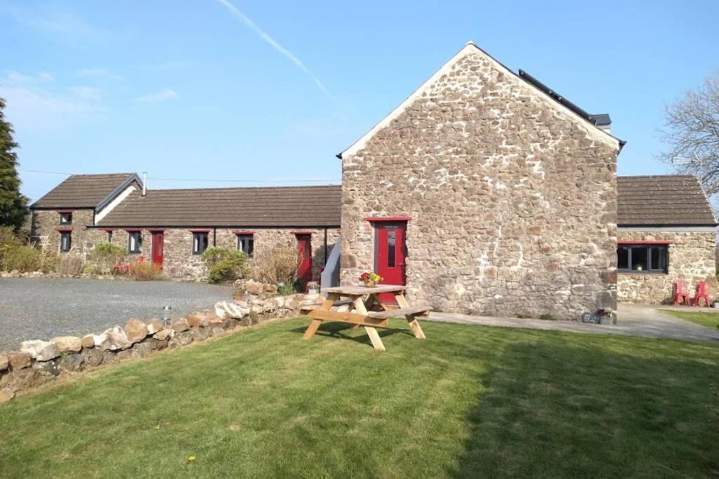Farmhand Cottage Narberth Dış mekan fotoğraf